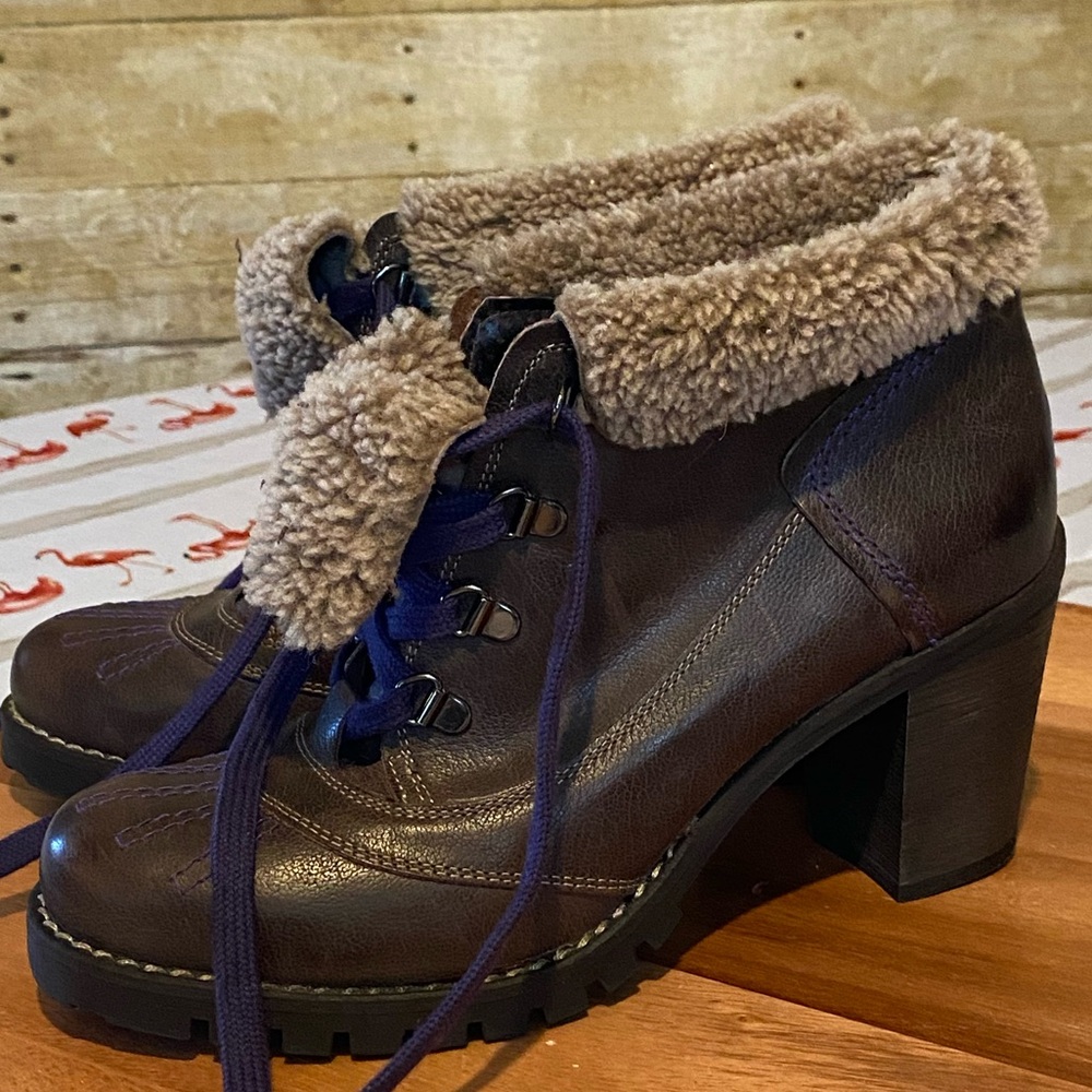 Steve Maden Steven Brown Heeled Boots with Tan Fur Accents